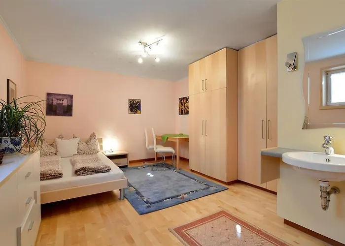 Haus Mueller Eleonore Bed & Breakfast 3*